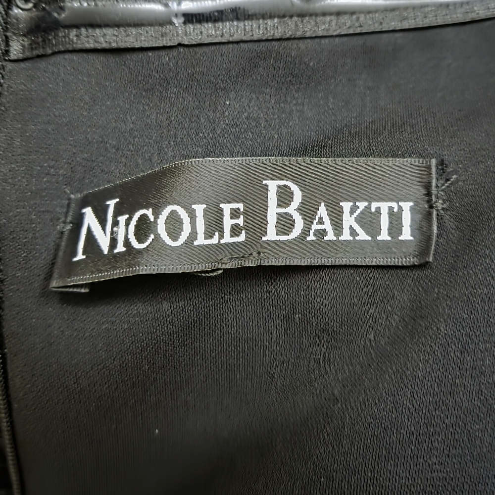 Nicole Bakti stretch velvet cocktail dress feather bodice hem Trim Size 6 Black - Picture 4 of 4